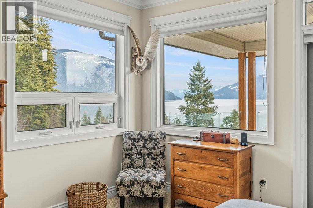 5694 Trans Canada Highway Nw, Salmon Arm, British Columbia  V1E 3A2 - Photo 43 - 10391551