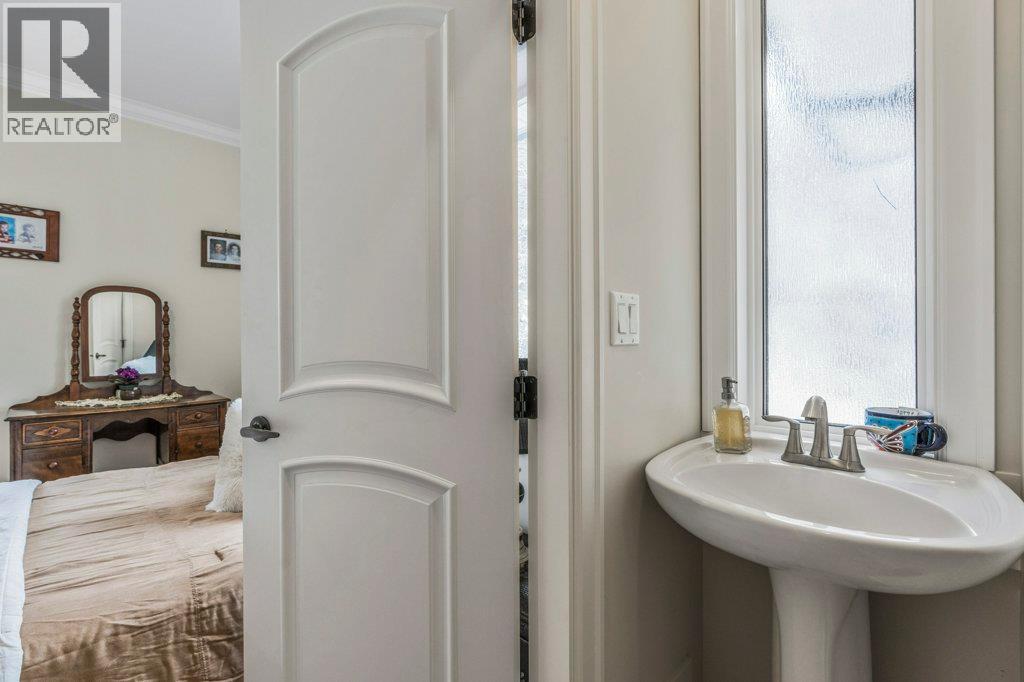 5694 Trans Canada Highway Nw, Salmon Arm, British Columbia  V1E 3A2 - Photo 49 - 10391551