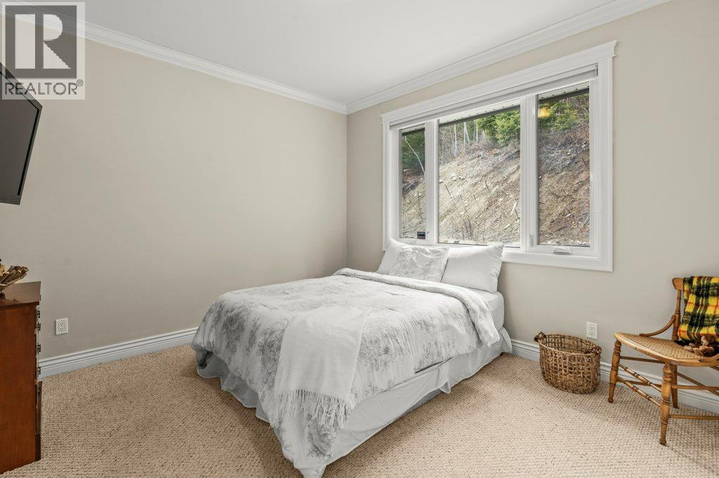 5694 Trans Canada Highway Nw, Salmon Arm, British Columbia  V1E 3A2 - Photo 50 - 10391551
