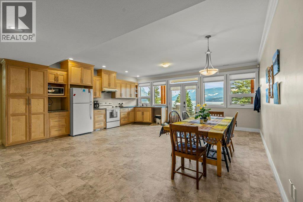 5694 Trans Canada Highway Nw, Salmon Arm, British Columbia  V1E 3A2 - Photo 65 - 10391551