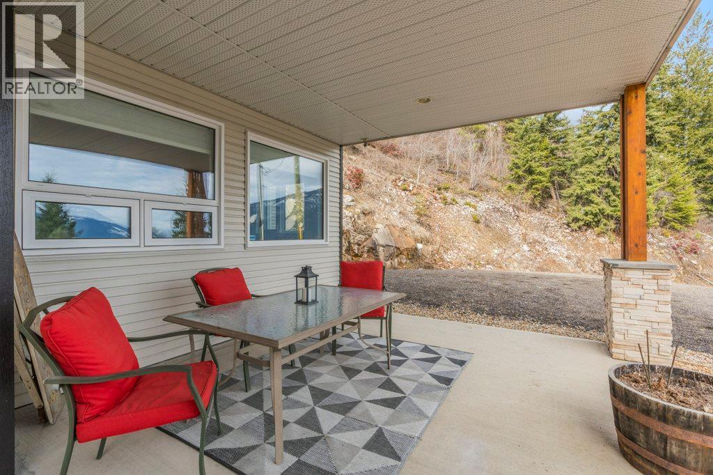 5694 Trans Canada Highway Nw, Salmon Arm, British Columbia  V1E 3A2 - Photo 79 - 10391551