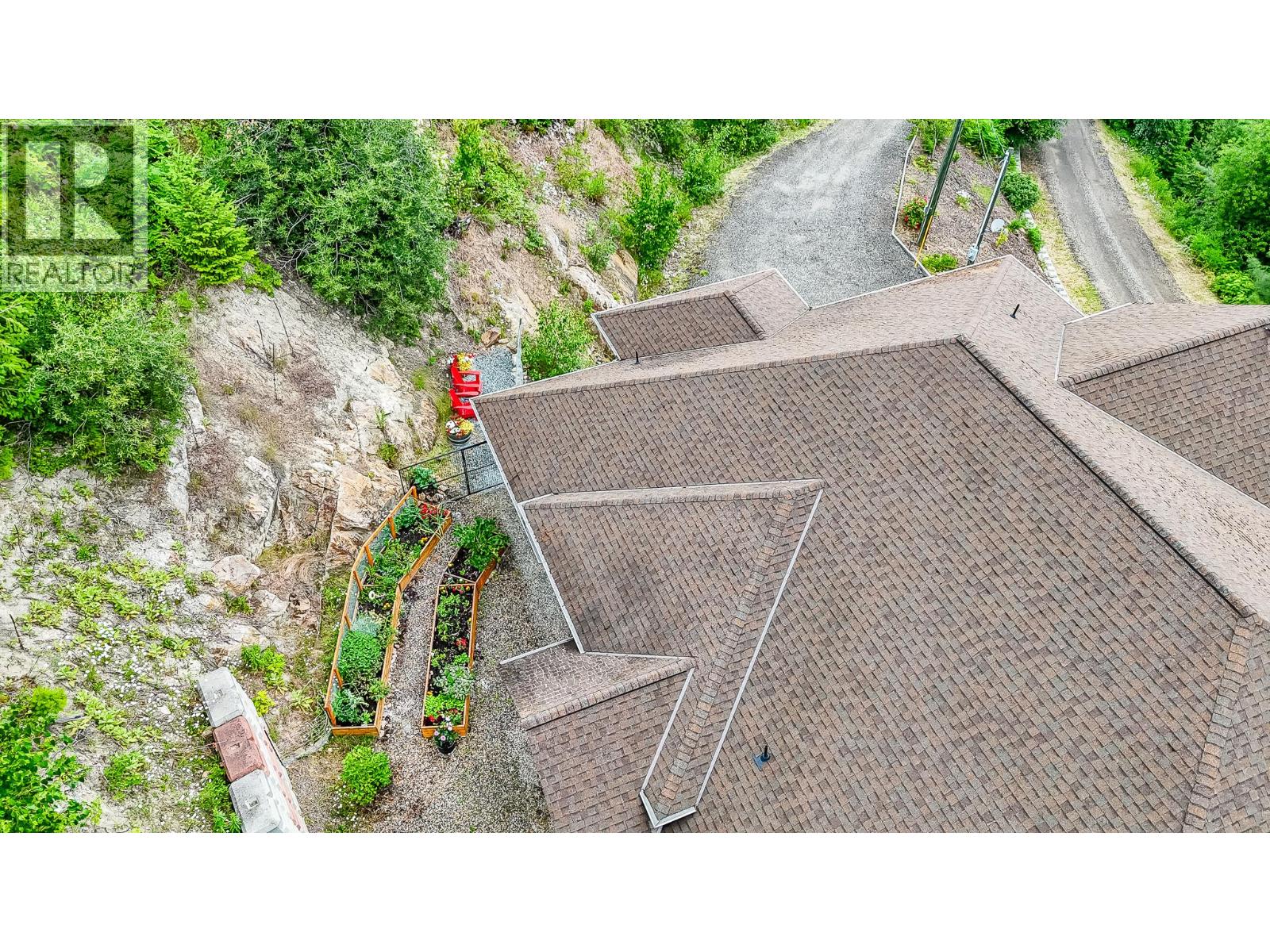 5694 Trans Canada Highway Nw, Salmon Arm, British Columbia  V1E 3A2 - Photo 8 - 10391551