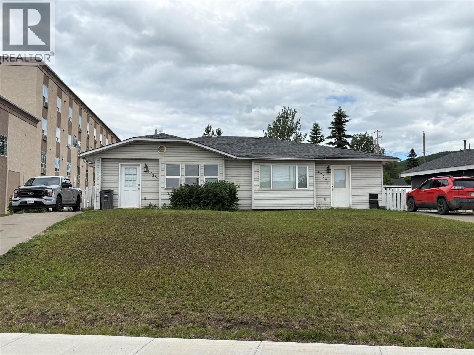 4725 52 Street Nw, Chetwynd, British Columbia  V0C 1J0 - Photo 1 - 10392289