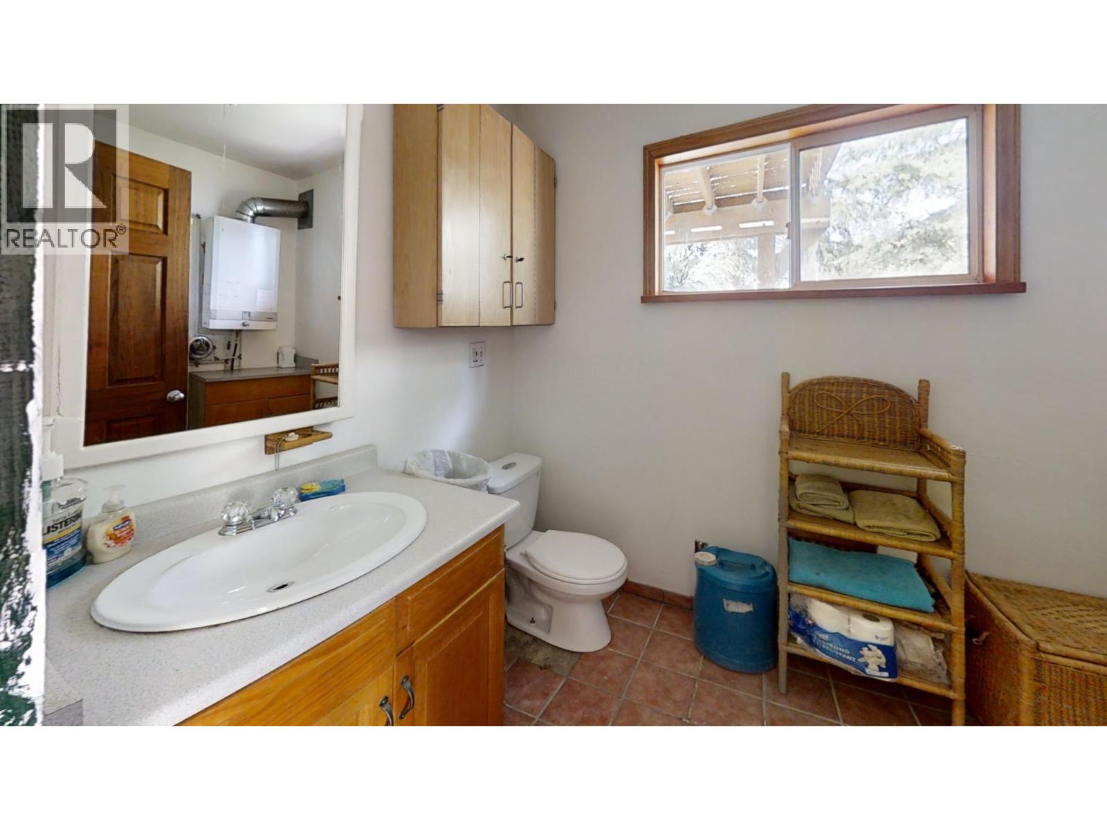 753 Eaglridge Drive, Bralorne, British Columbia  V0T 1C0 - Photo 13 - 10392616