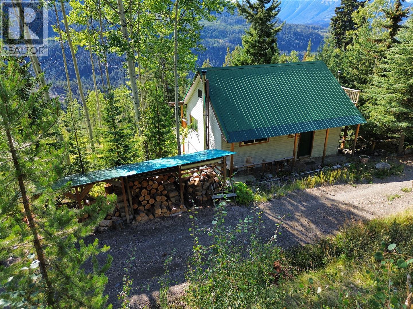 753 Eaglridge Drive, Bralorne, British Columbia  V0T 1C0 - Photo 4 - 10392616
