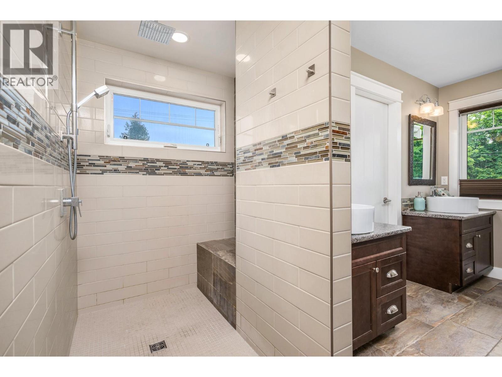 3000 22 Street, Vernon, British Columbia  V1T 4H6 - Photo 31 - 10391820