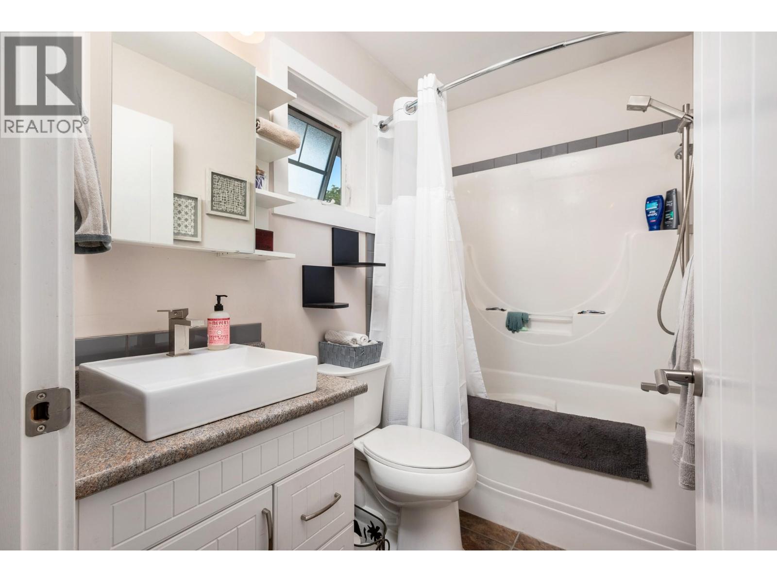 3000 22 Street, Vernon, British Columbia  V1T 4H6 - Photo 56 - 10391820