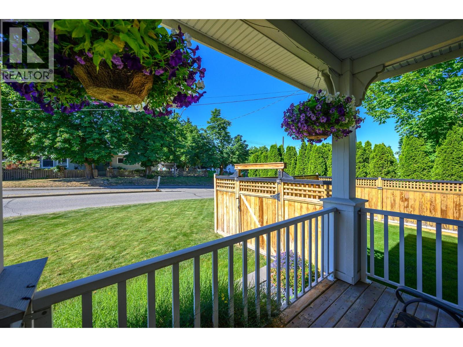 3000 22 Street, Vernon, British Columbia  V1T 4H6 - Photo 9 - 10391820
