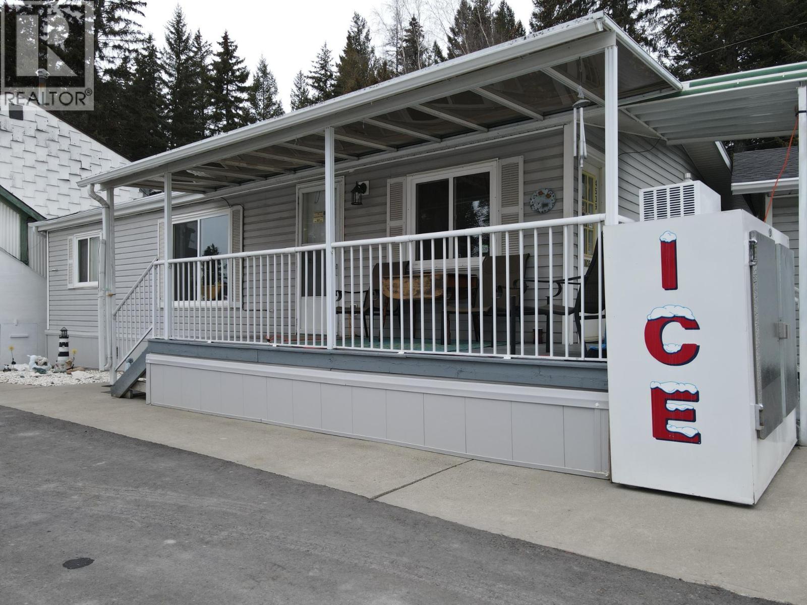4539 Barleben Road, Skookumchuck, British Columbia  V0B 2E0 - Photo 14 - 10392380
