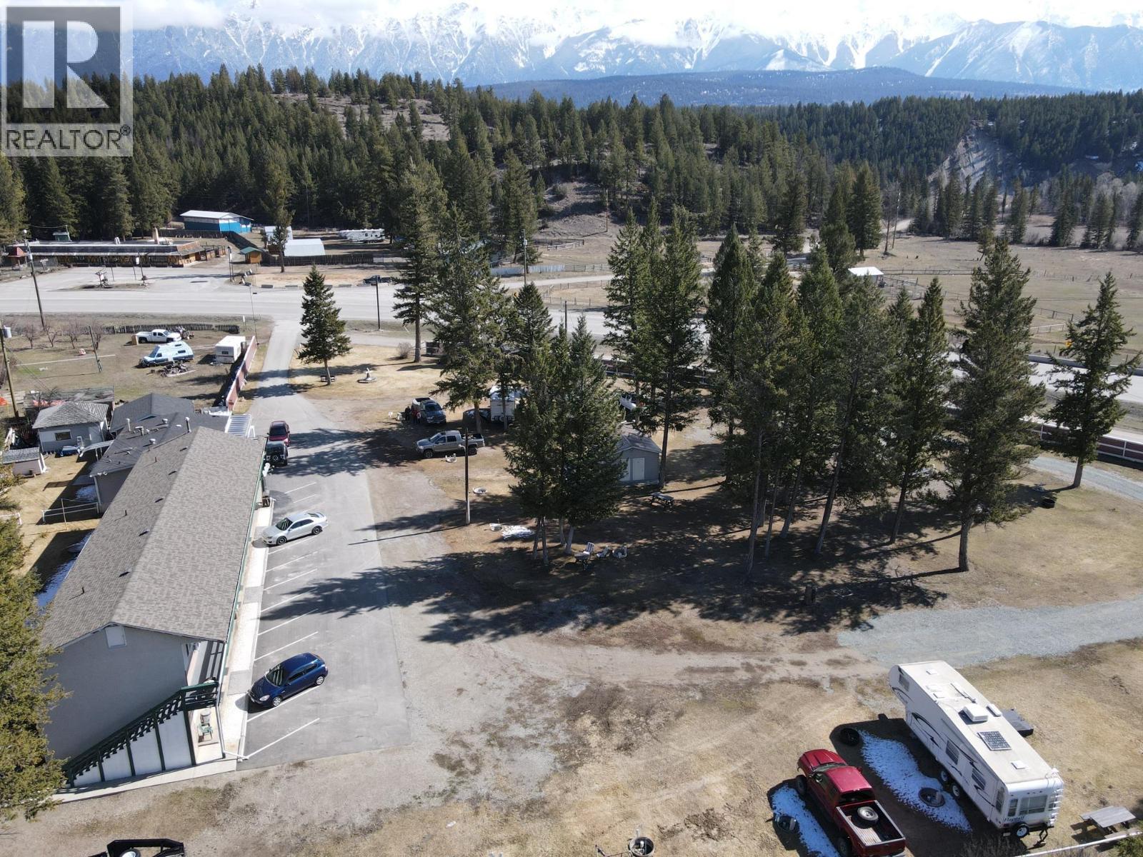 4539 Barleben Road, Skookumchuck, British Columbia  V0B 2E0 - Photo 38 - 10392380