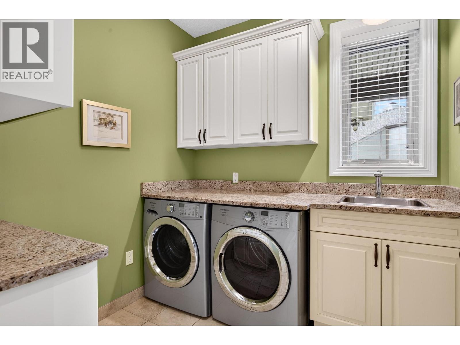 5386 Tanager Court, Kelowna, British Columbia  V1W 4K5 - Photo 29 - 10392379