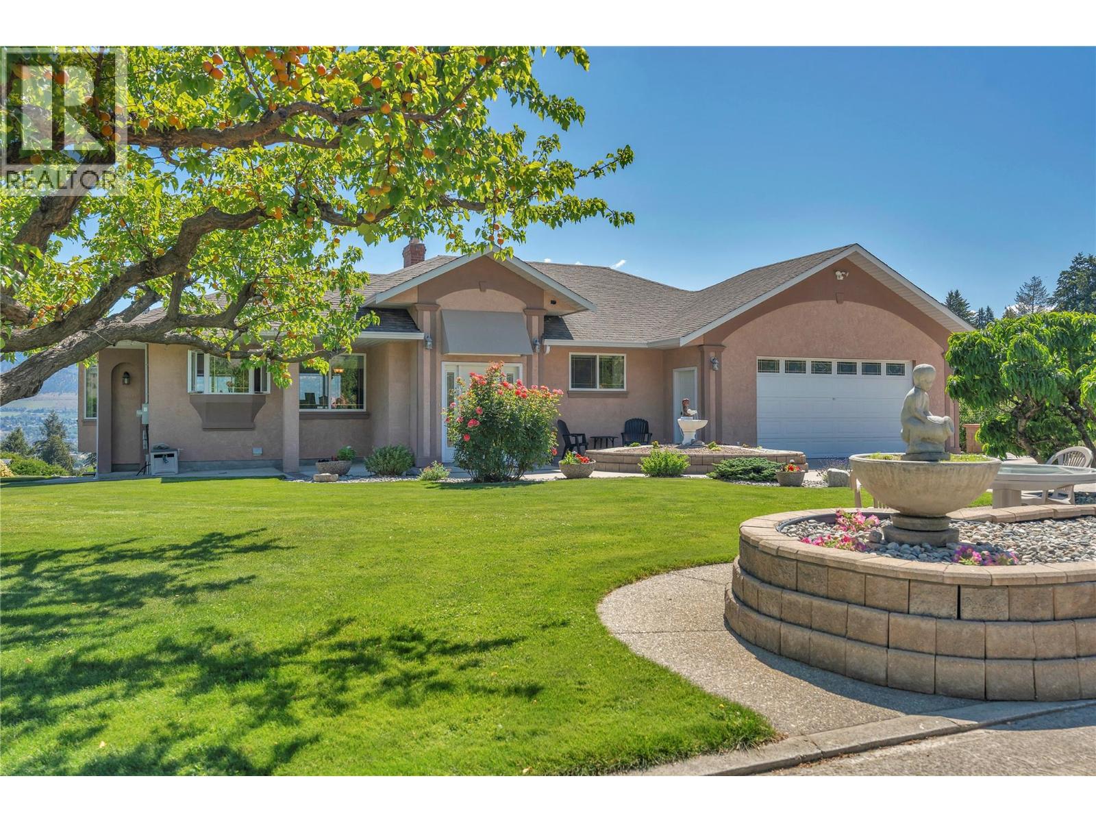 205 West Bench Drive, Penticton, British Columbia  V2A 8X8 - Photo 1 - 10392626