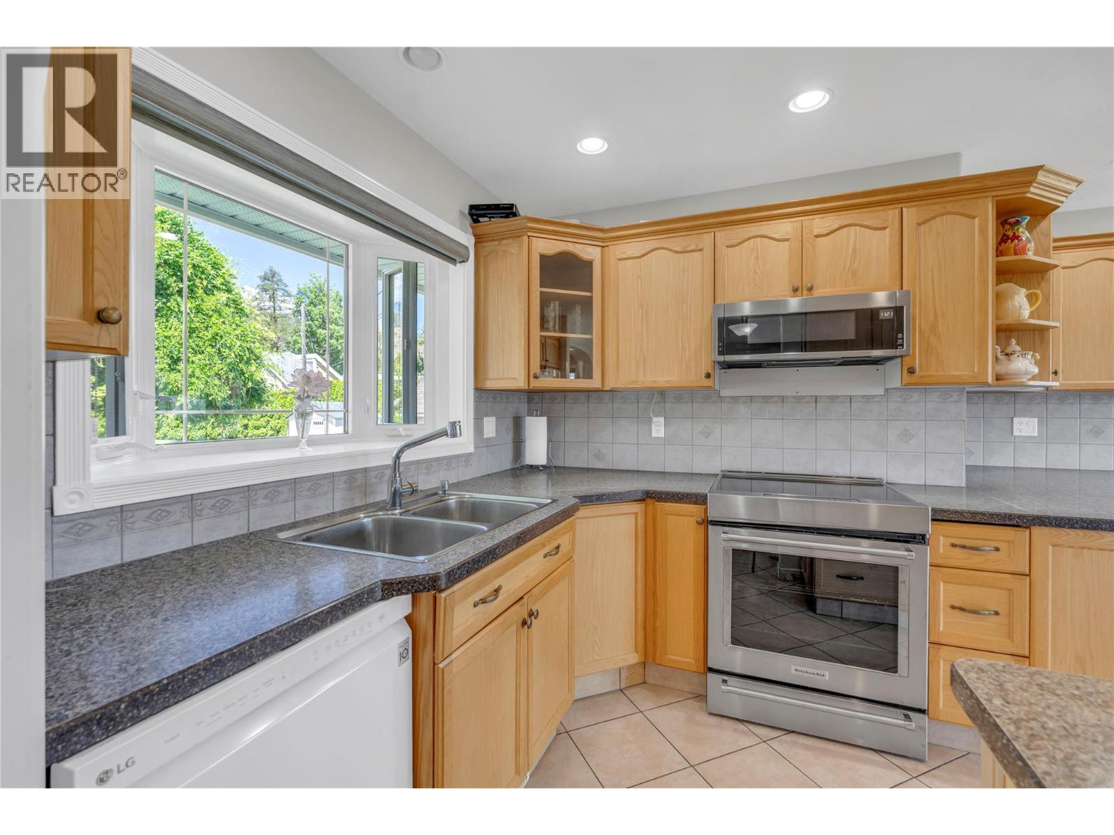 205 West Bench Drive, Penticton, British Columbia  V2A 8X8 - Photo 19 - 10392626