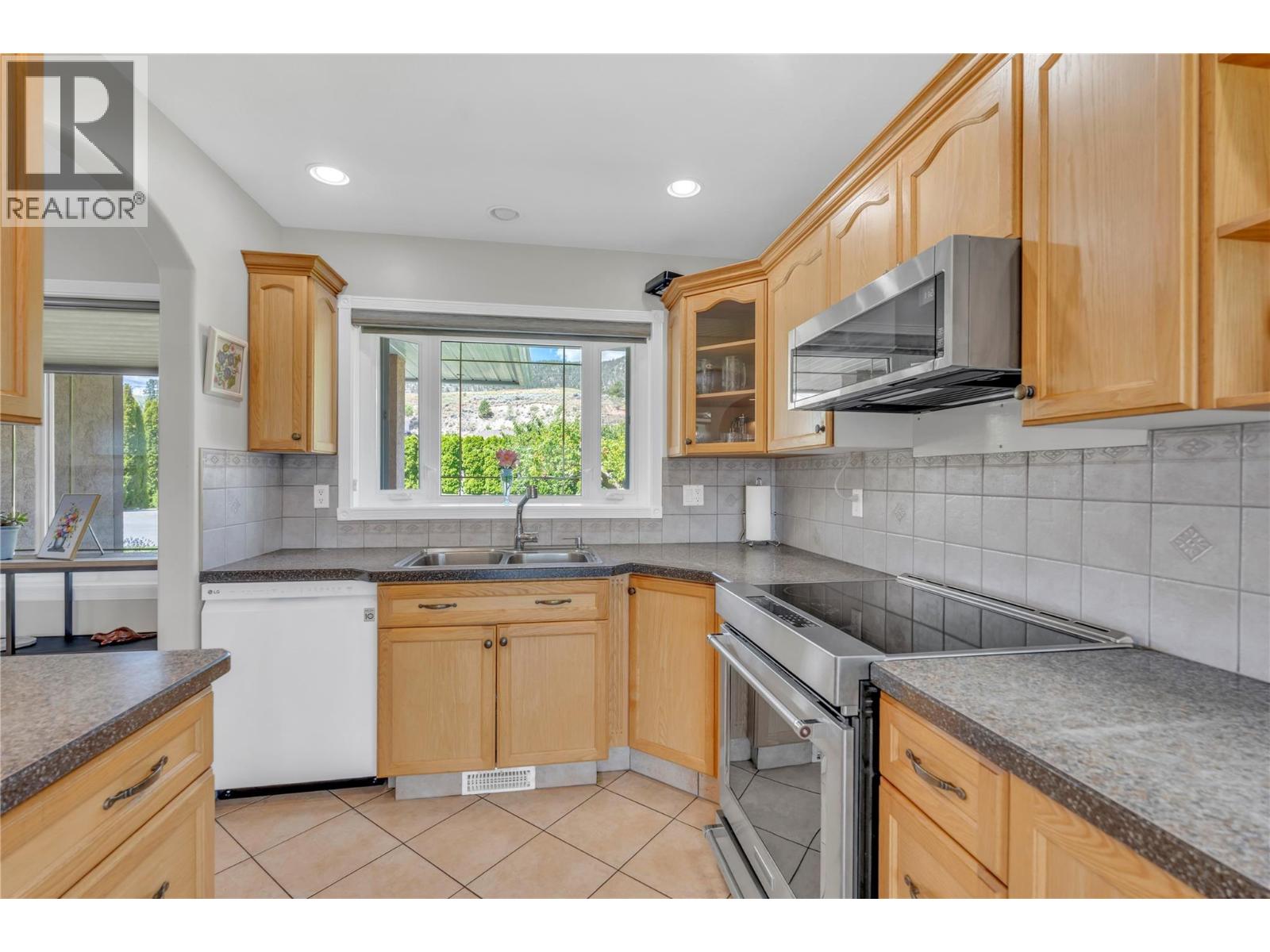 205 West Bench Drive, Penticton, British Columbia  V2A 8X8 - Photo 20 - 10392626