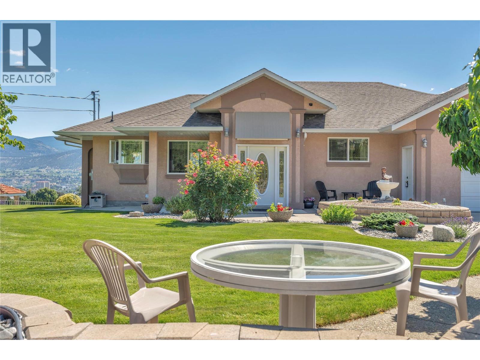 205 West Bench Drive, Penticton, British Columbia  V2A 8X8 - Photo 4 - 10392626
