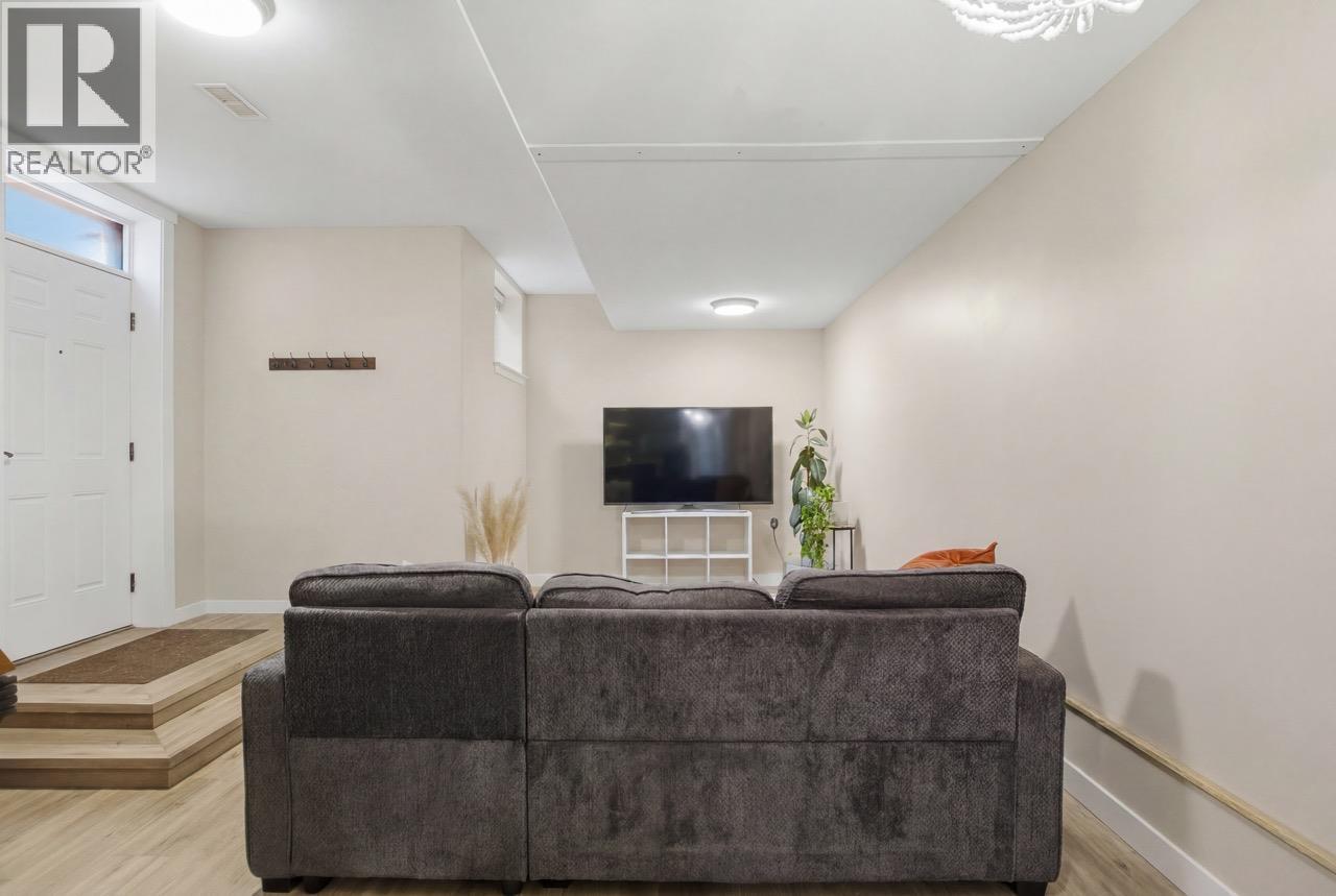 1143 Canyon Ridge Drive, Kamloops, British Columbia  V2H 0A1 - Photo 56 - 10392566