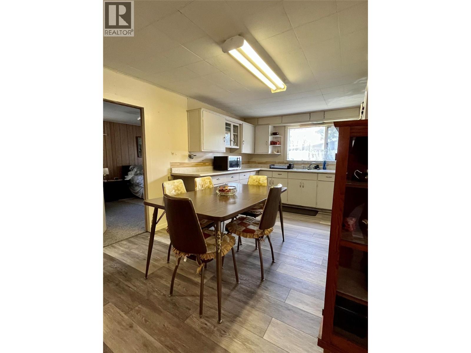 112 Josephine Street, New Denver, British Columbia  V0G 1S0 - Photo 12 - 10392318