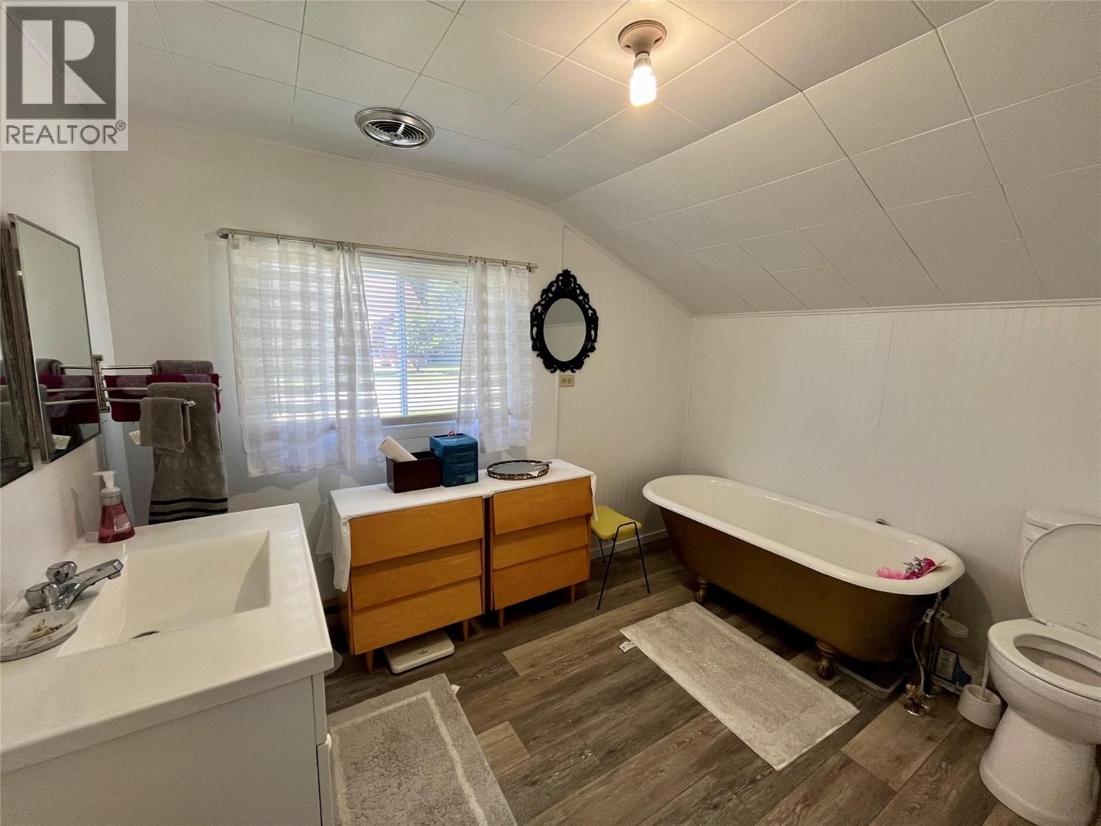 112 Josephine Street, New Denver, British Columbia  V0G 1S0 - Photo 14 - 10392318