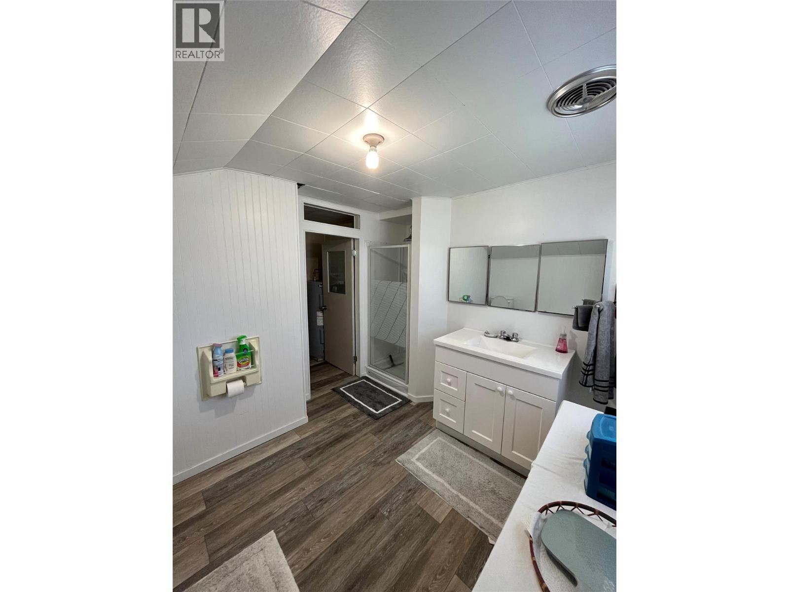 112 Josephine Street, New Denver, British Columbia  V0G 1S0 - Photo 15 - 10392318