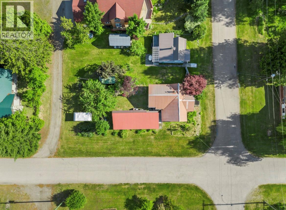 112 Josephine Street, New Denver, British Columbia  V0G 1S0 - Photo 4 - 10392318