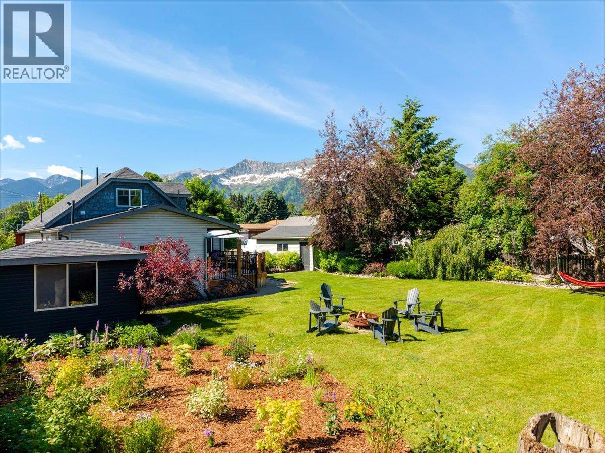 1169 Mcleod Avenue, Fernie, British Columbia  V0B 1M1 - Photo 47 - 10392322