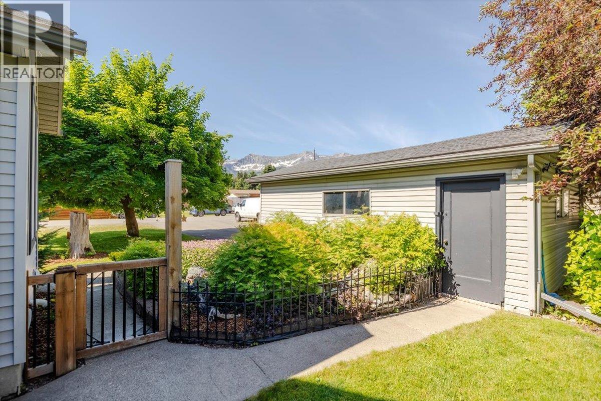 1169 Mcleod Avenue, Fernie, British Columbia  V0B 1M1 - Photo 63 - 10392322