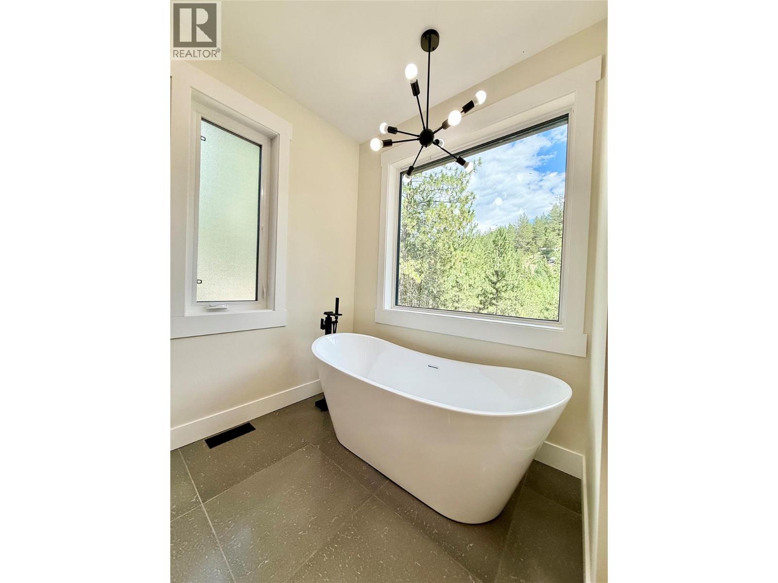 245 Prospect Drive, Grand Forks, British Columbia  V0H 1H2 - Photo 21 - 10392645