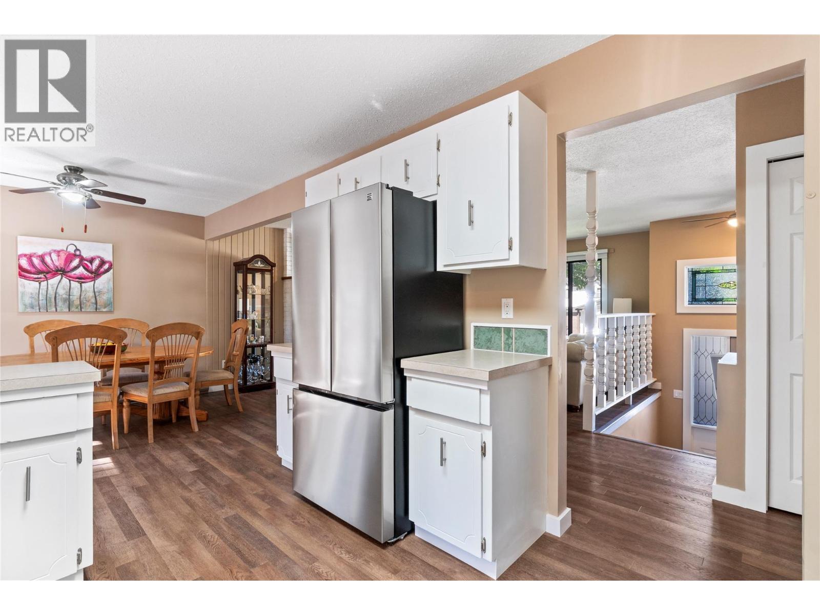 713 Hemlock Crescent S, Sicamous, British Columbia  V0E 2V1 - Photo 10 - 10392431
