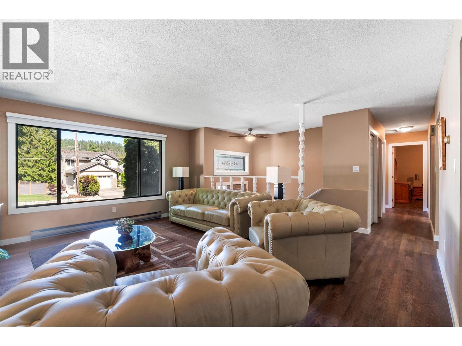 713 Hemlock Crescent S, Sicamous, British Columbia  V0E 2V1 - Photo 14 - 10392431