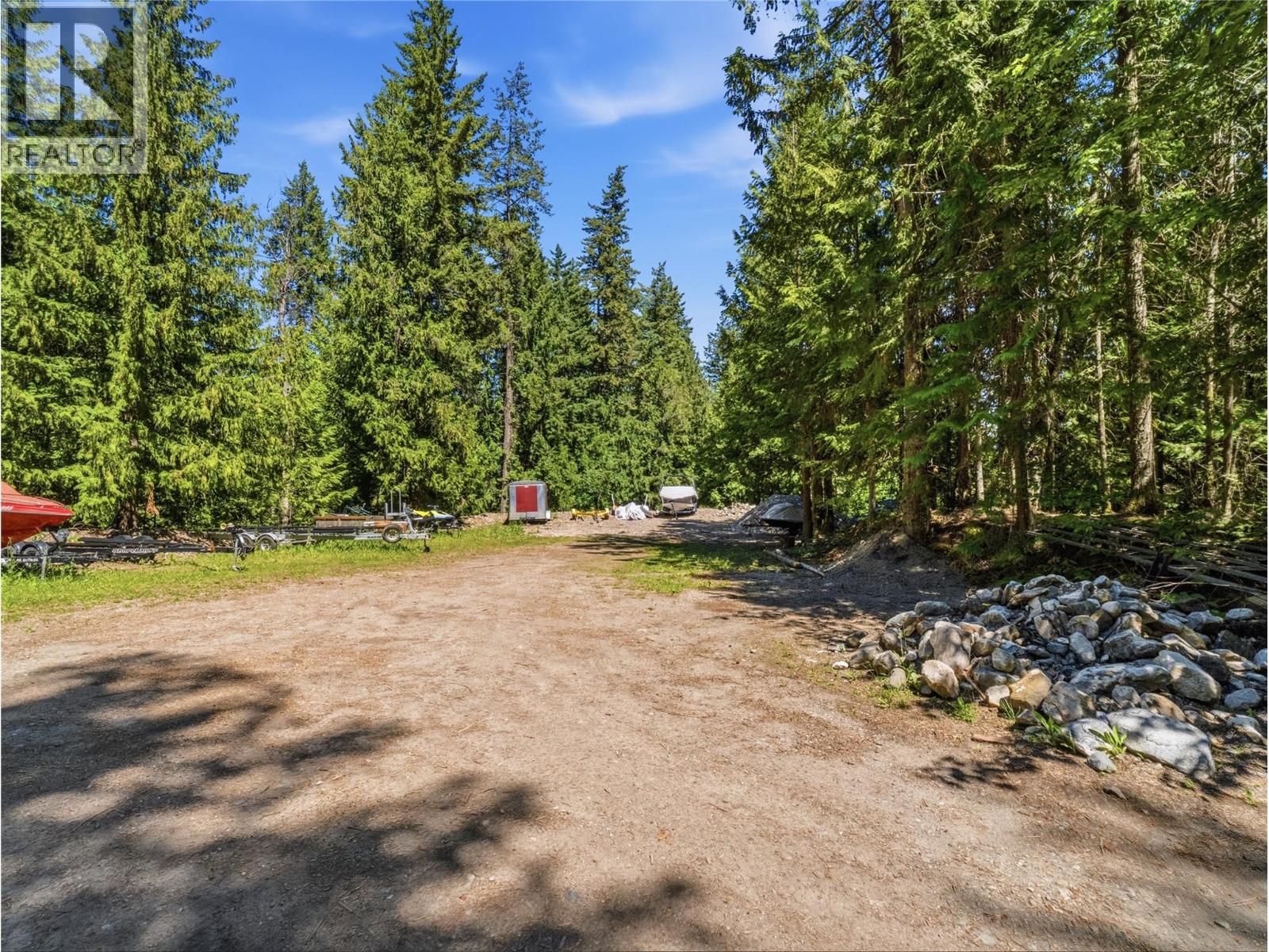 7429 Sunnybrae Canoe Point Road Unit# 28, Tappen, British Columbia  V0E 2X1 - Photo 56 - 10392426