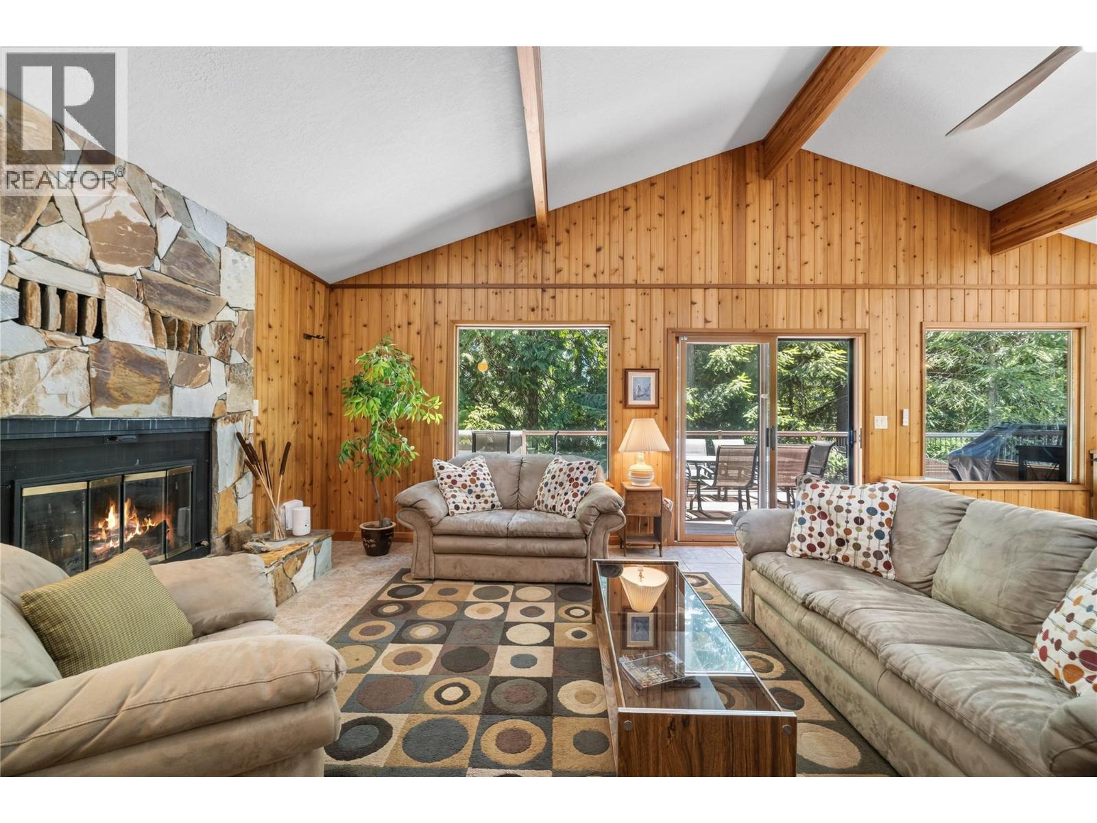7429 Sunnybrae Canoe Point Road Unit# 28, Tappen, British Columbia  V0E 2X1 - Photo 6 - 10392426
