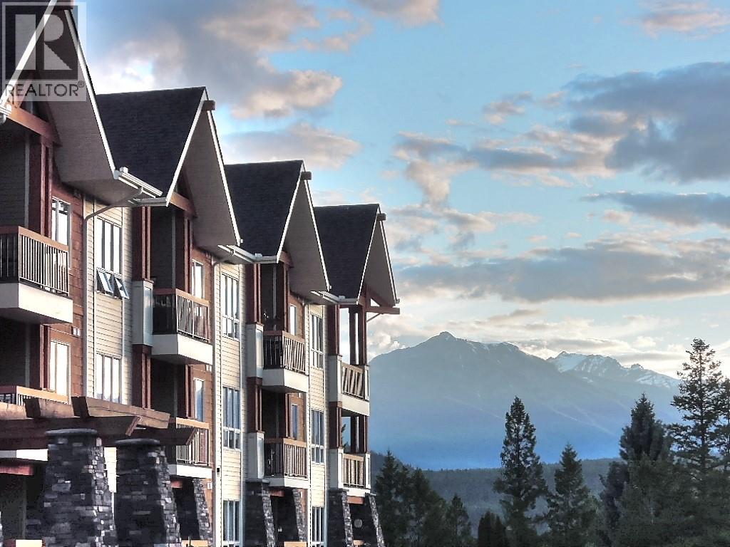 7495 Columbia Avenue Unit# 1106, Radium Hot Springs, British Columbia  V0A 1M0 - Photo 1 - 10392392