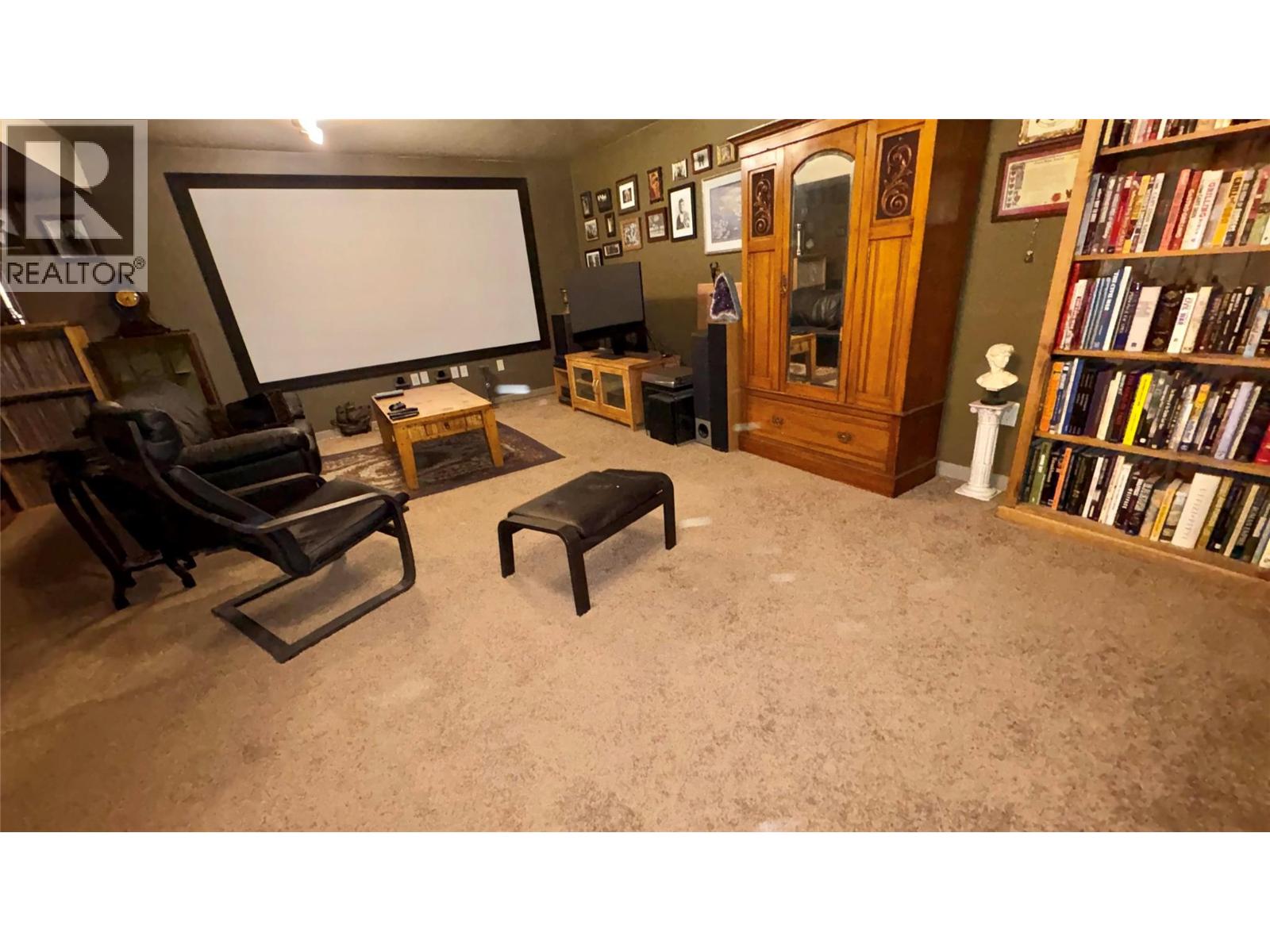 6940 Cabernet Place, Oliver, British Columbia  V0H 1T4 - Photo 14 - 10392658