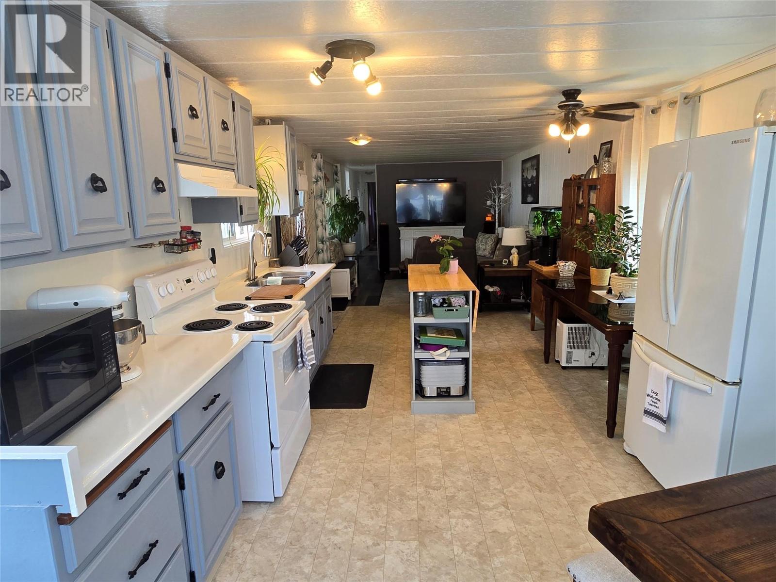 500 16th Avenue Unit# 12, Genelle, British Columbia  V0G 1G0 - Photo 12 - 10392629