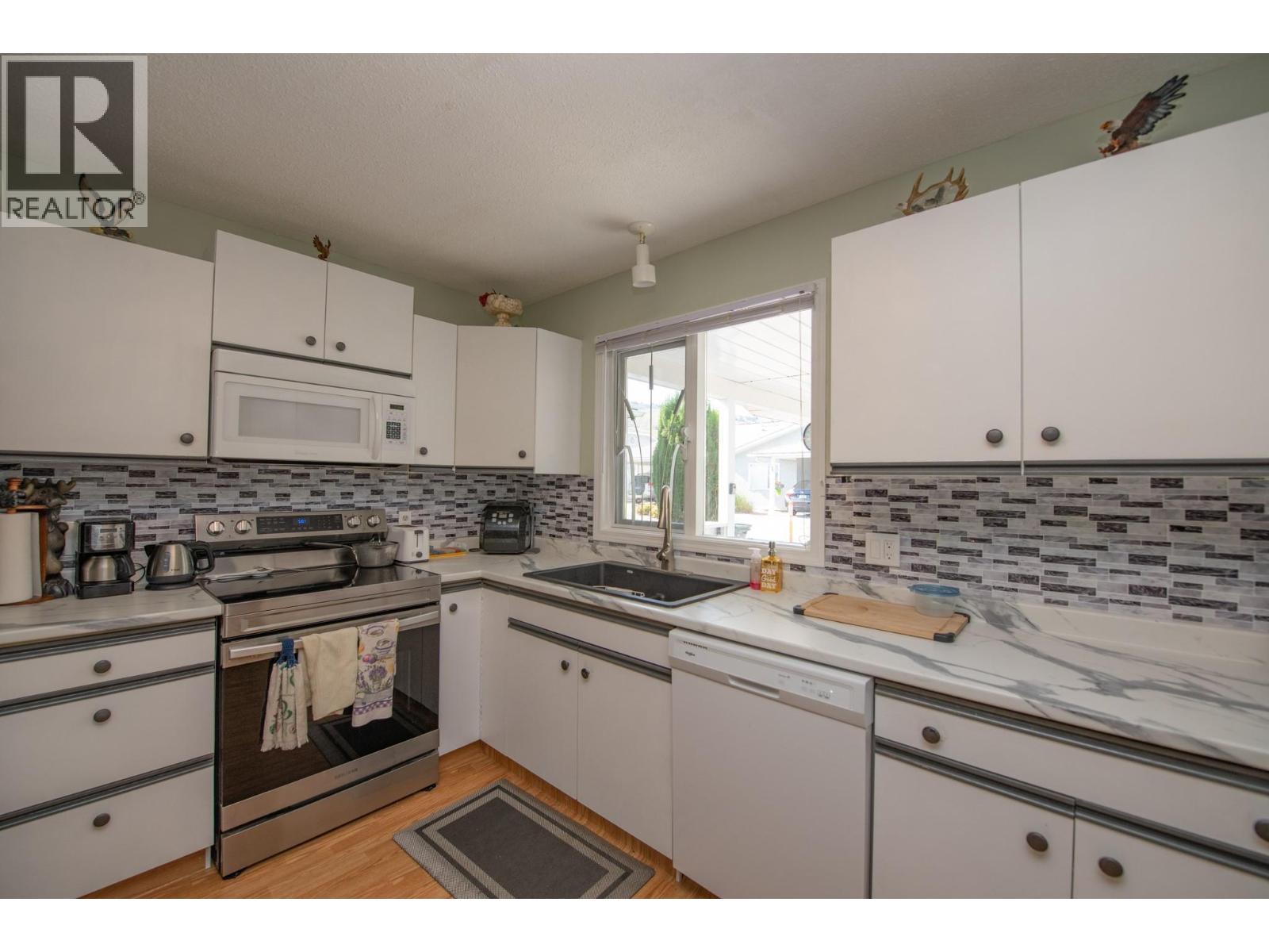 3900 27 Avenue Unit# 16, Vernon, British Columbia  V1T 9E6 - Photo 3 - 10392708