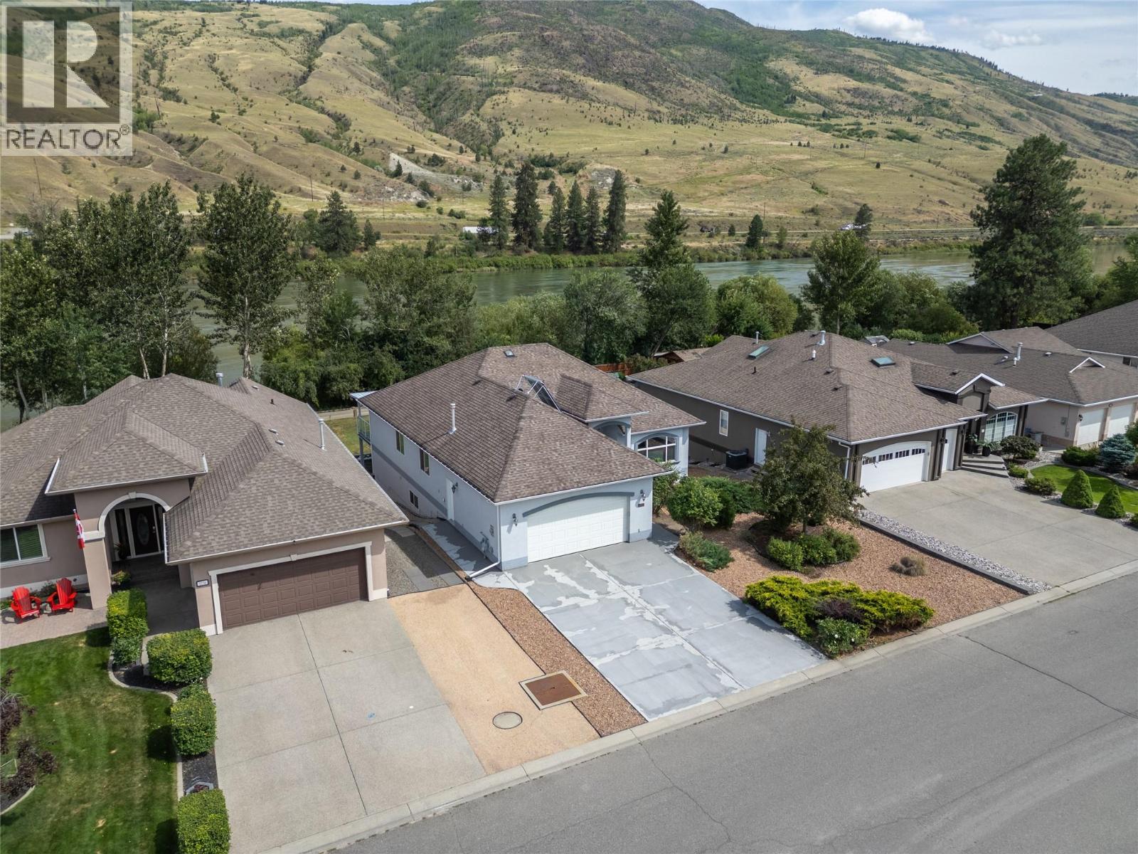 3727 Overlander Drive, Kamloops, British Columbia  V2B 8M4 - Photo 1 - 10392493