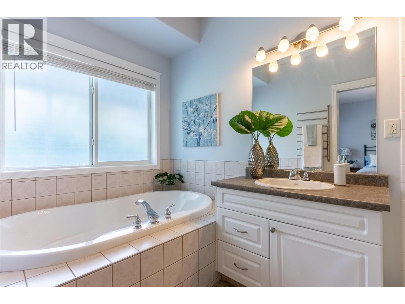 3727 Overlander Drive, Kamloops, British Columbia  V2B 8M4 - Photo 23 - 10392493