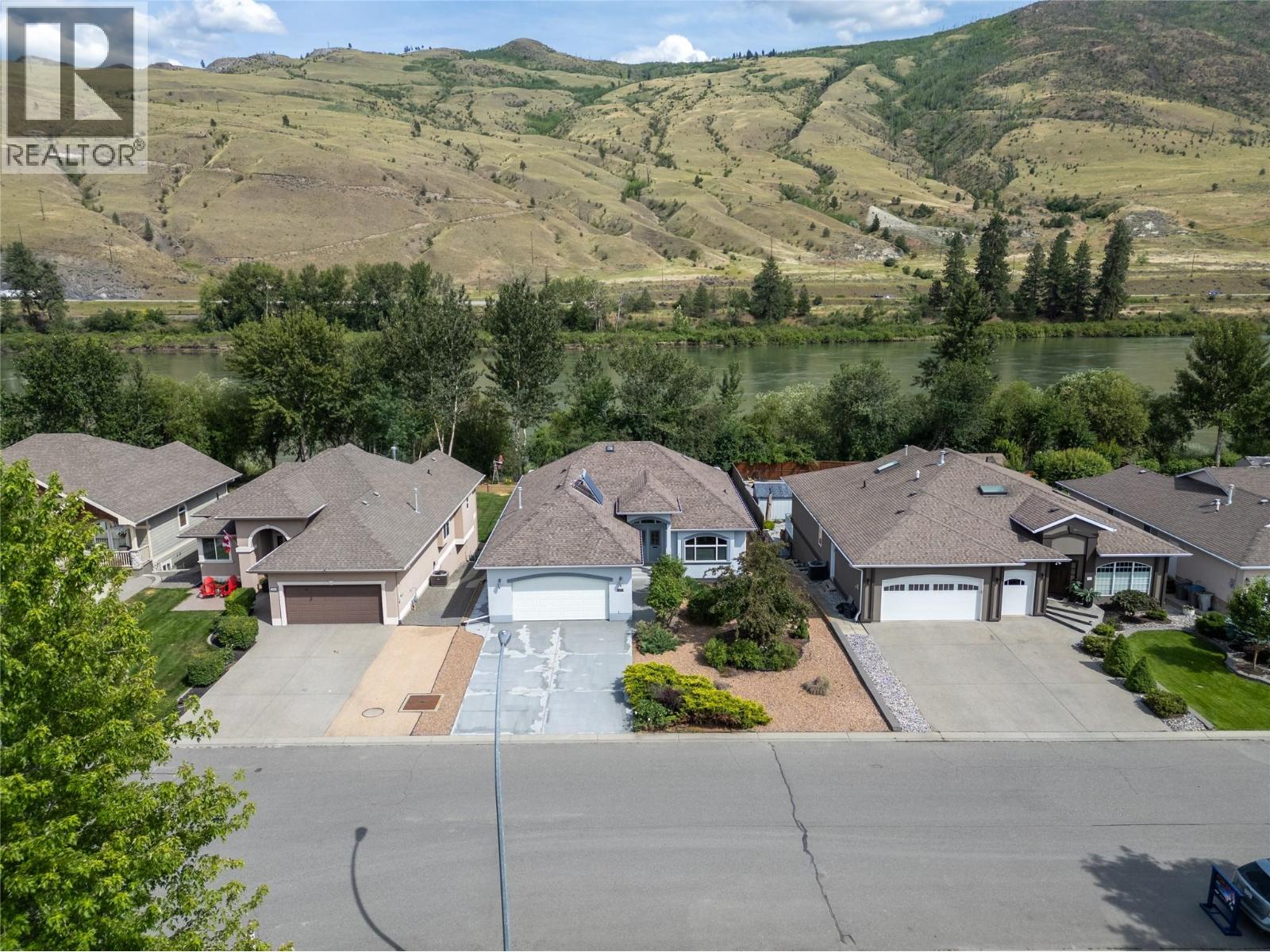 3727 Overlander Drive, Kamloops, British Columbia  V2B 8M4 - Photo 38 - 10392493