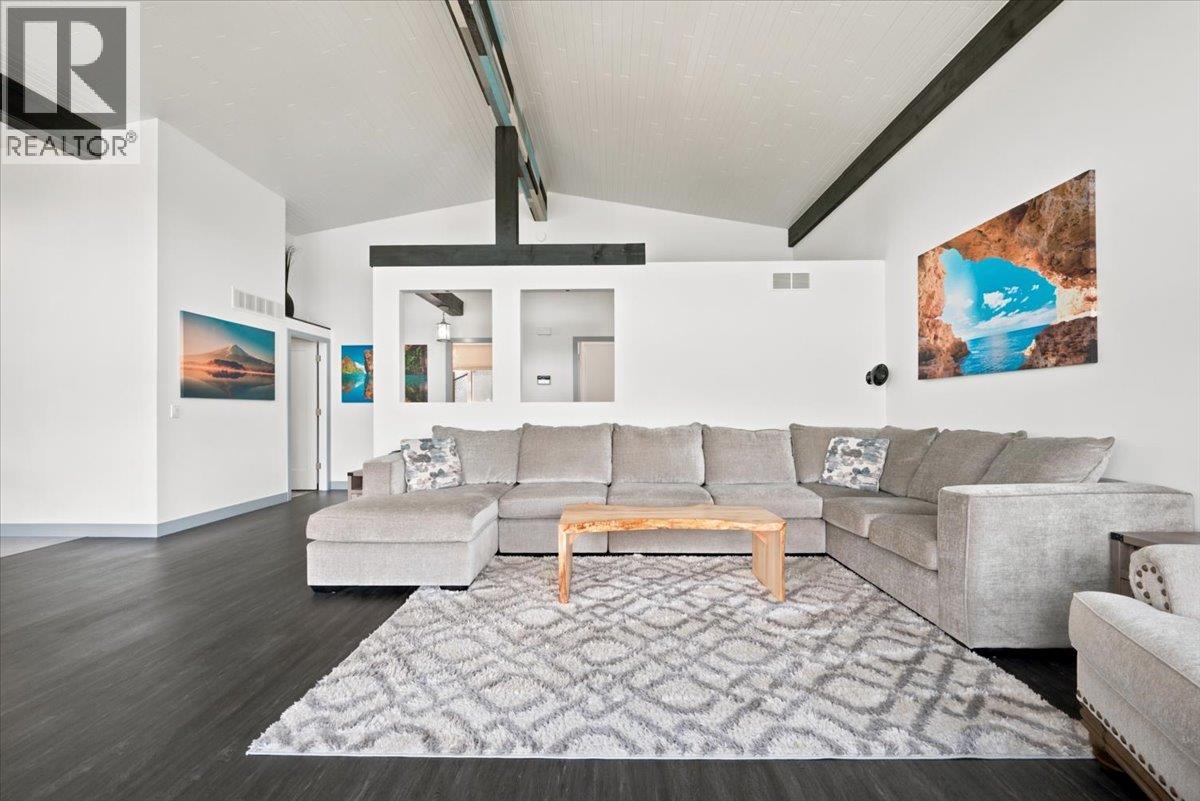 400 Inkster Road, Vernon, British Columbia  V1H 1L2 - Photo 11 - 10392701