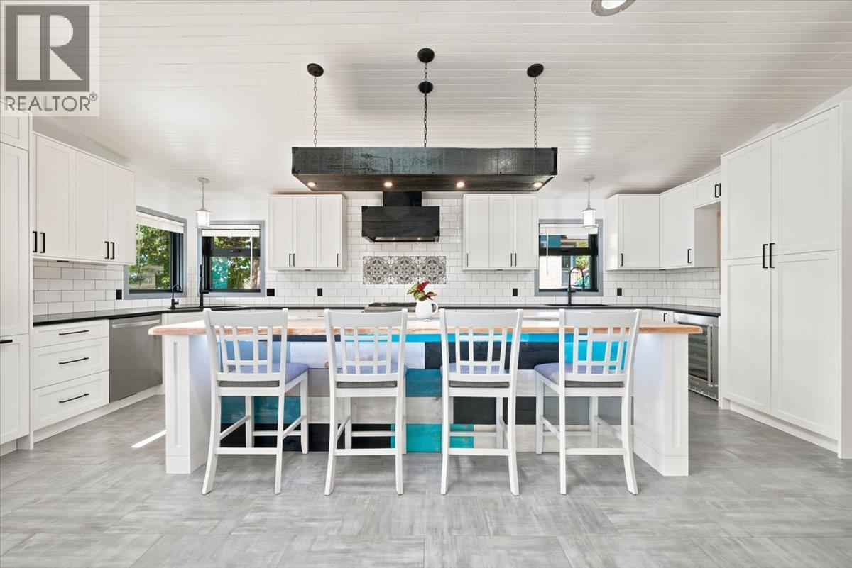 400 Inkster Road, Vernon, British Columbia  V1H 1L2 - Photo 12 - 10392701