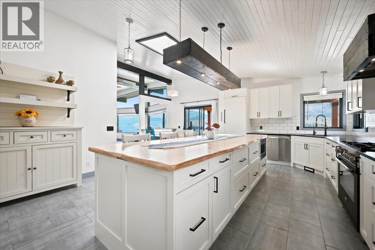 400 Inkster Road, Vernon, British Columbia  V1H 1L2 - Photo 14 - 10392701