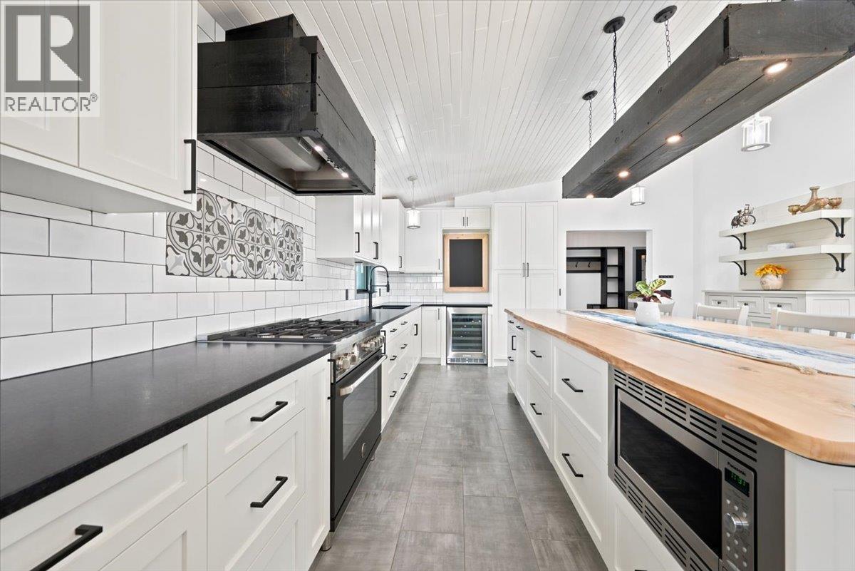 400 Inkster Road, Vernon, British Columbia  V1H 1L2 - Photo 16 - 10392701