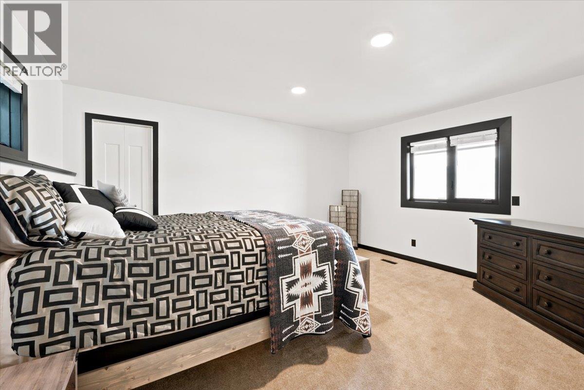 400 Inkster Road, Vernon, British Columbia  V1H 1L2 - Photo 26 - 10392701
