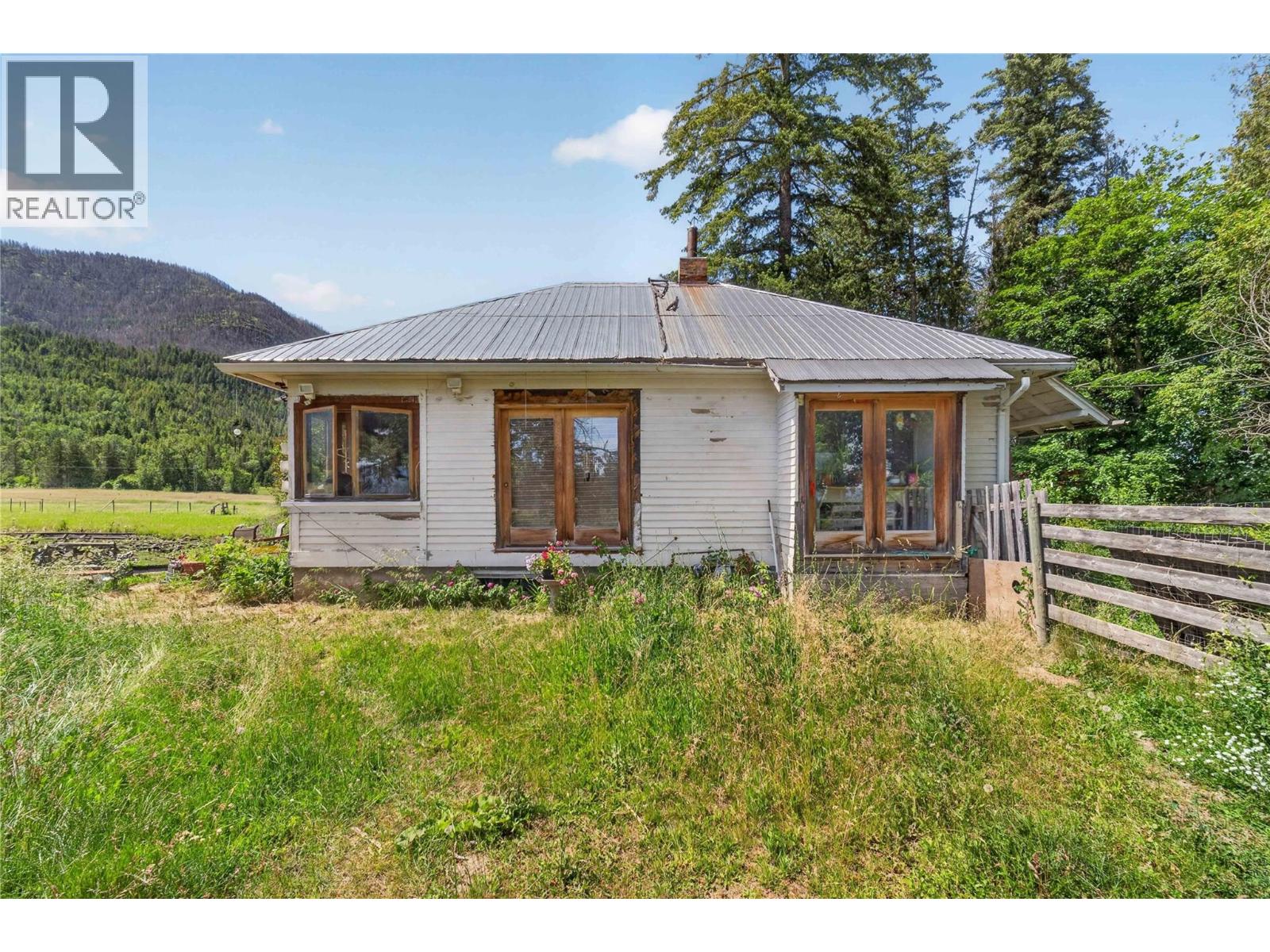 870 Dilworth Road, Sorrento, British Columbia  V0E 2W1 - Photo 32 - 10392756