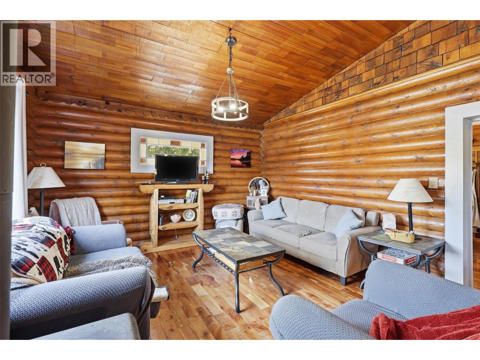 3267 Powell Road, Kamloops, British Columbia  V0E 3E1 - Photo 13 - 10392740