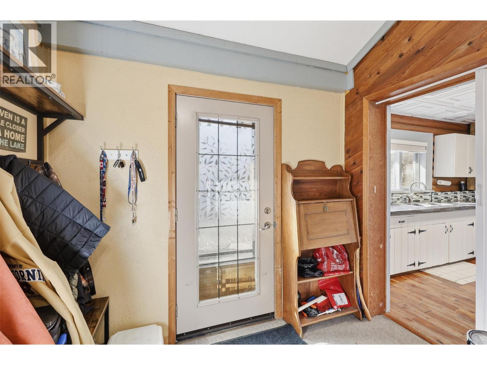 3267 Powell Road, Kamloops, British Columbia  V0E 3E1 - Photo 4 - 10392740