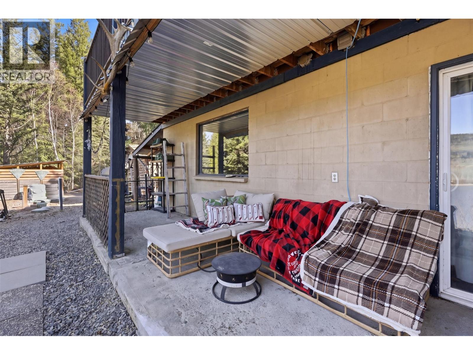3267 Powell Road, Kamloops, British Columbia  V0E 3E1 - Photo 46 - 10392740