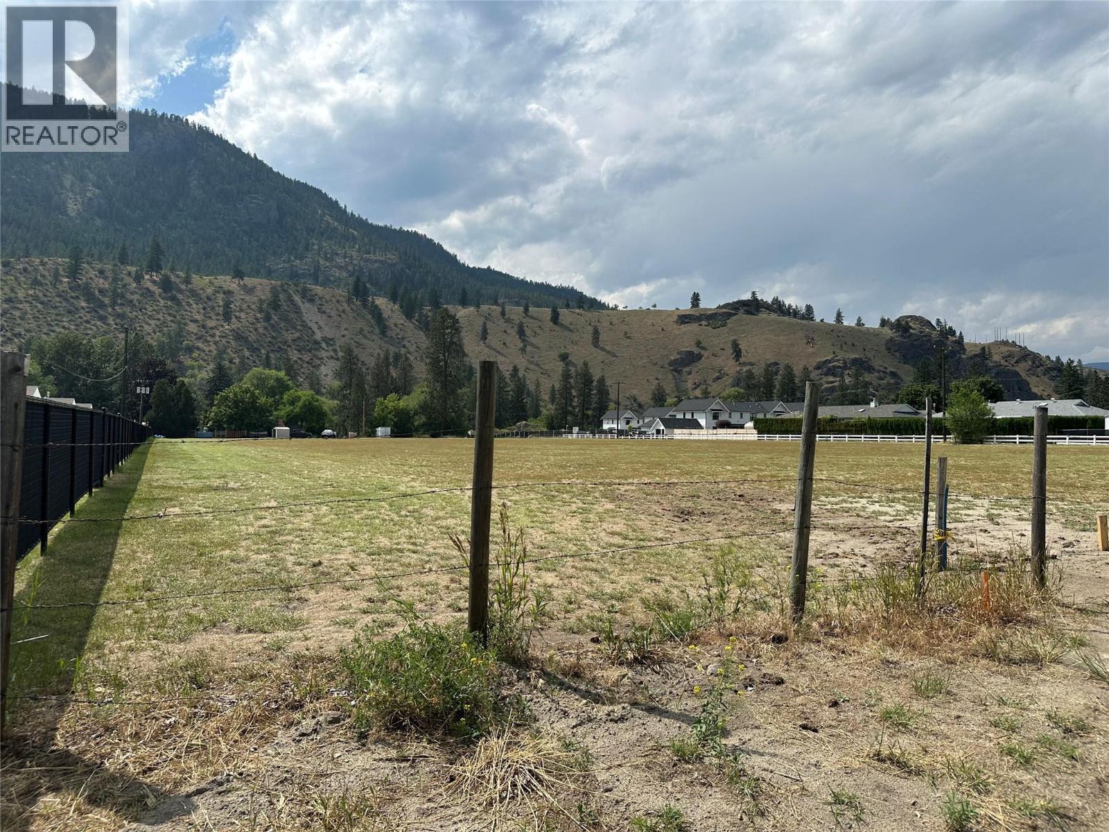 1348 Cedar Street, Okanagan Falls, British Columbia  V0H 1R0 - Photo 3 - 10392161