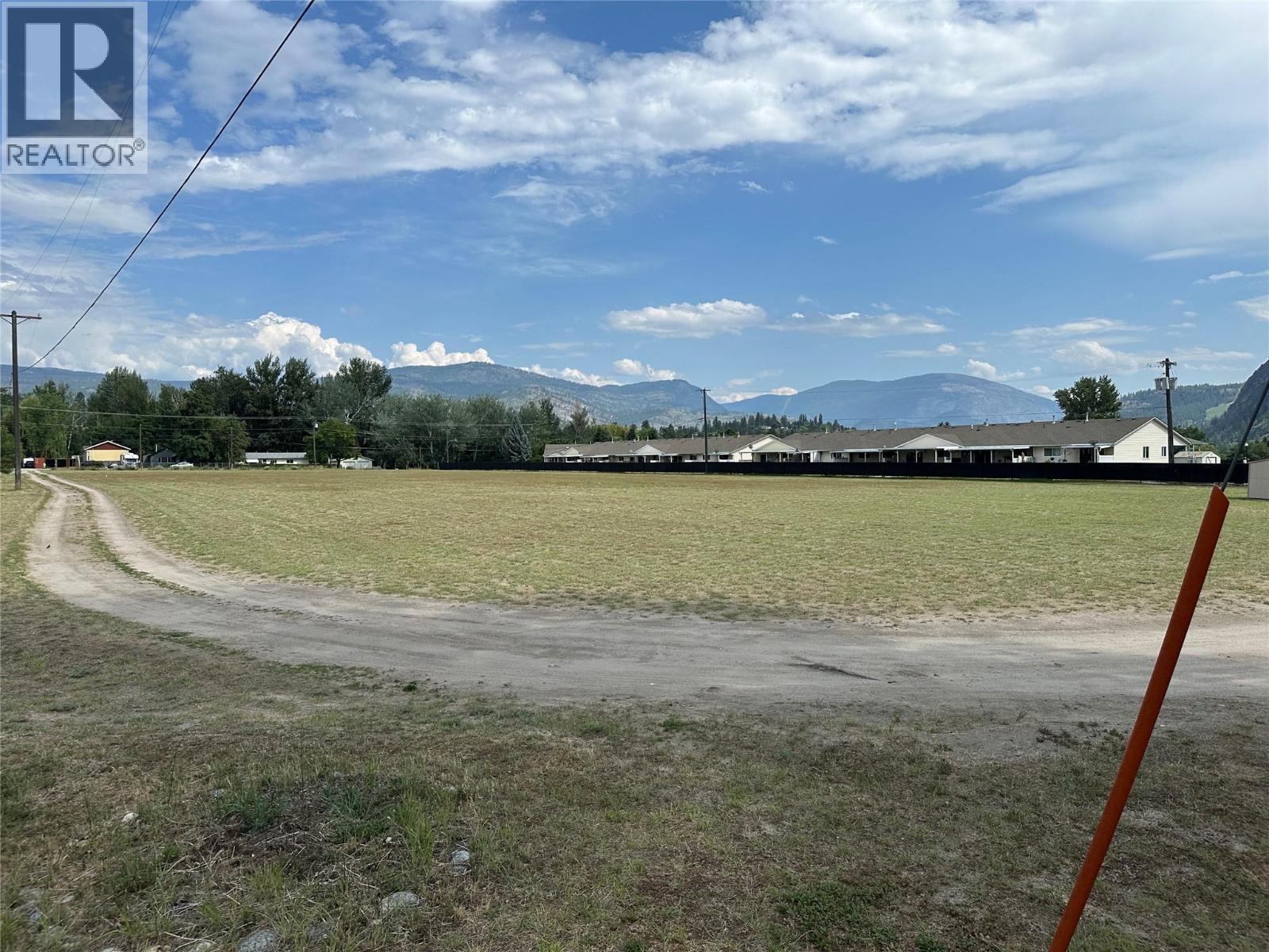 1348 Cedar Street, Okanagan Falls, British Columbia  V0H 1R0 - Photo 7 - 10392161