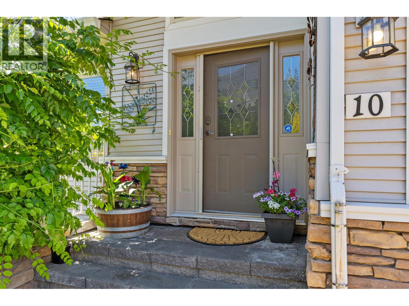 2100 Boucherie Road Unit# 10, West Kelowna, British Columbia  V4T 2X1 - Photo 2 - 10391883